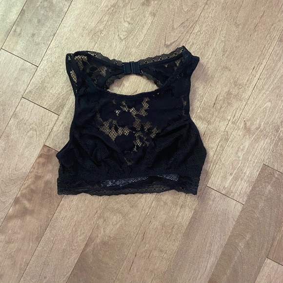 Victoria’s Secret - VS black lace bralette - Picture 2 of 3